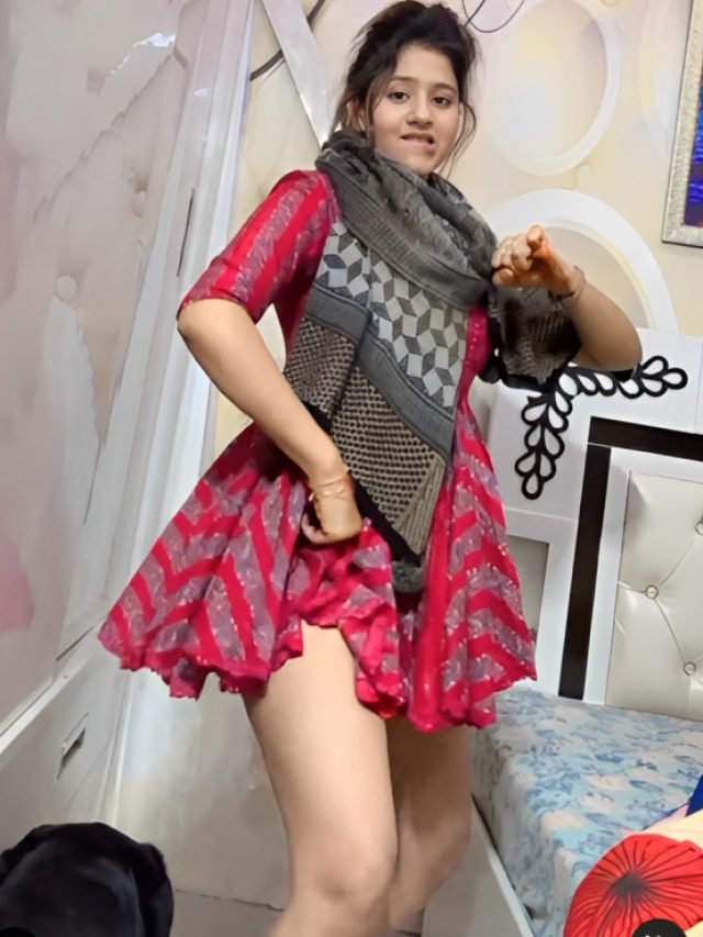 'कच्चा बादाम' गर्ल अंजलि ने हाल में ही अपने इंस्टग्राम पर अपनी कुछ खूबसूरत तस्वीरें साँझा की है