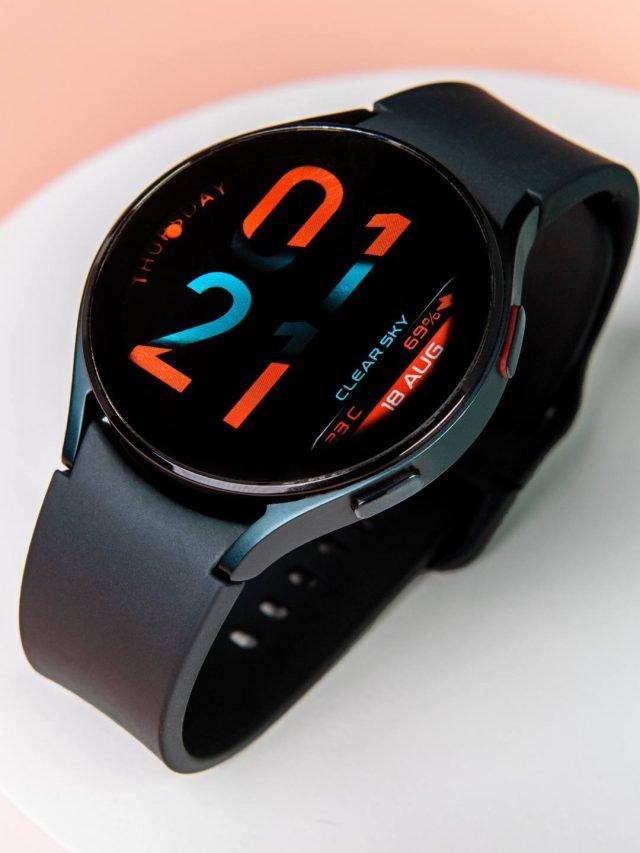 Best Smartwatch Under 5000 : स्टाइलिश और हाई क्वालिटी वाली हैं ये बेस्ट स्मार्टवॉच, कीमत भी ₹5000 से कम