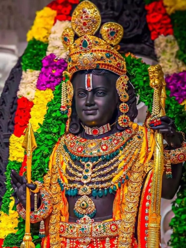 राम मंदिर में आज भी कतार में लगे हैं हजारों श्रद्धालु, दर्शन की टाइमिंग बढ़ी, जानिए नया शेड्यूल